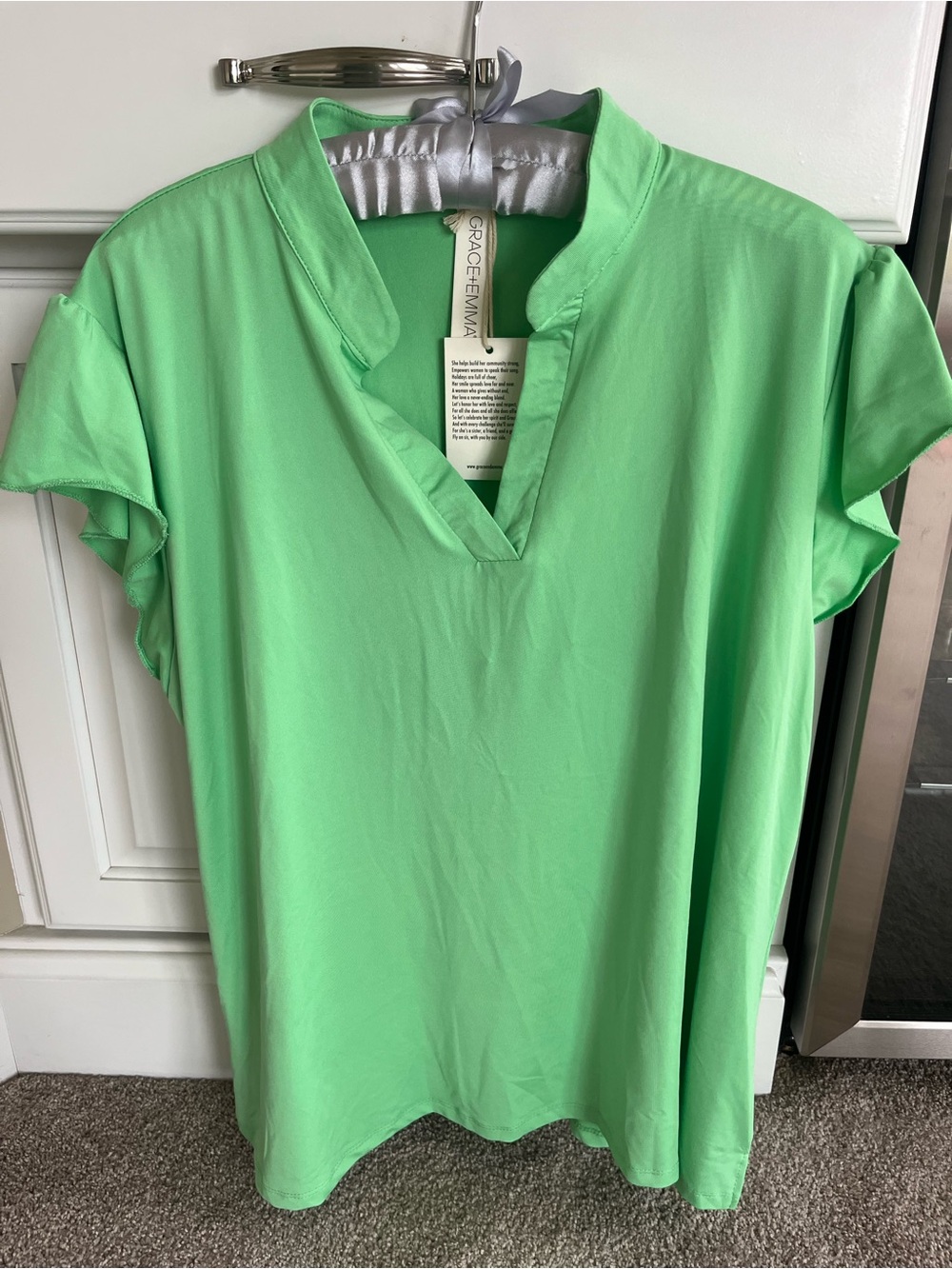 Grace+Emma New XL Women’s Mint Green V-Neck Short Ruffle Sleeve Top